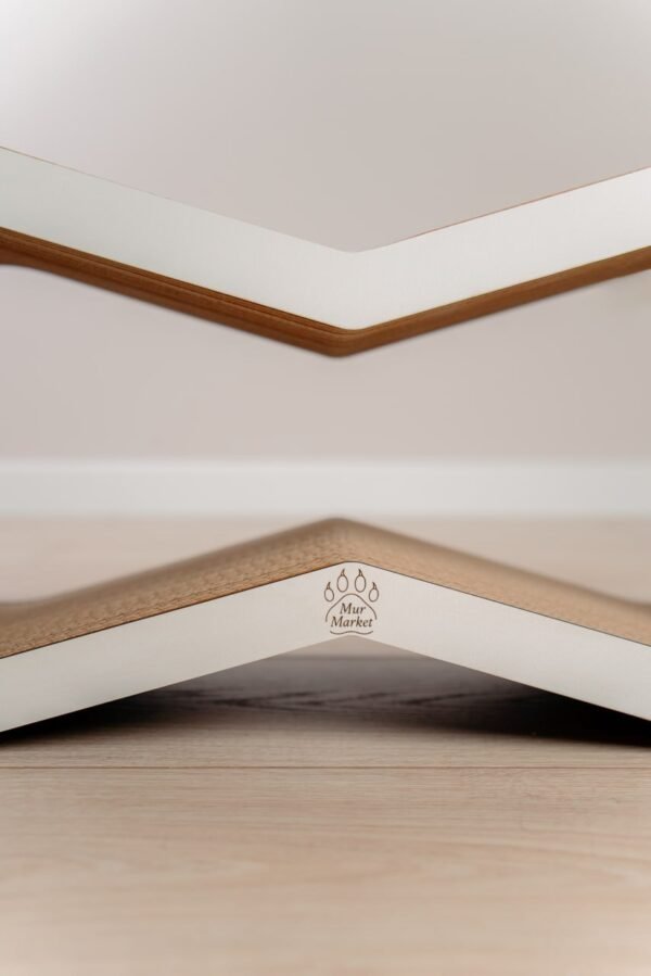 Tiny Tiger M - 66 × 26 × 22 cm